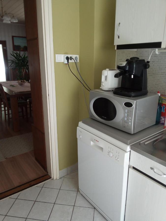 Vadkacsa Apartmanhaz Medencevel Zamárdi Exteriér fotografie