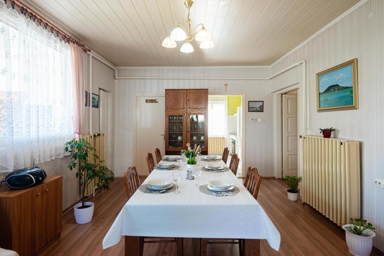 Vadkacsa Apartmanhaz Medencevel Zamárdi Exteriér fotografie