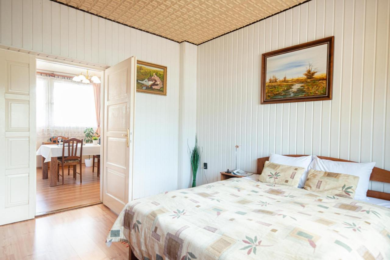 Vadkacsa Apartmanhaz Medencevel Zamárdi Exteriér fotografie