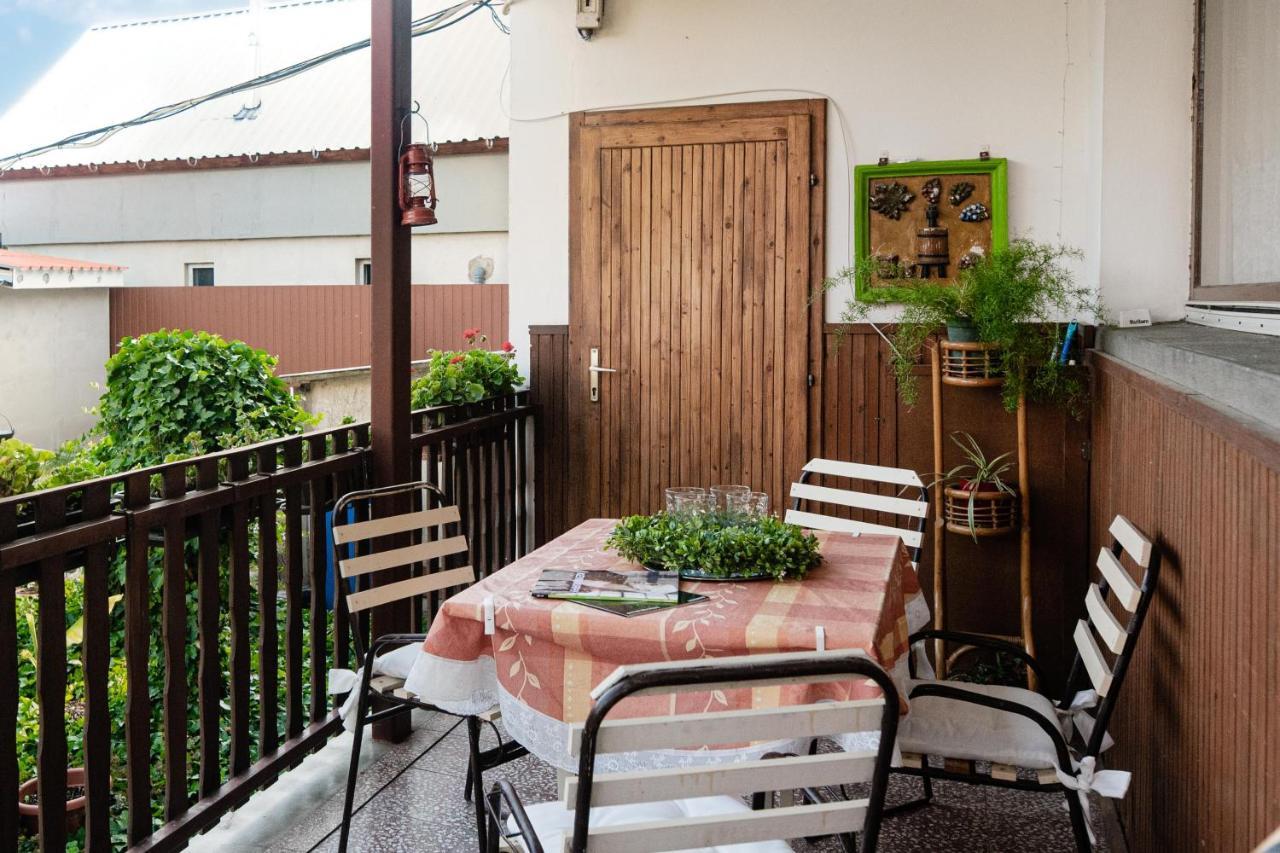 Vadkacsa Apartmanhaz Medencevel Zamárdi Exteriér fotografie